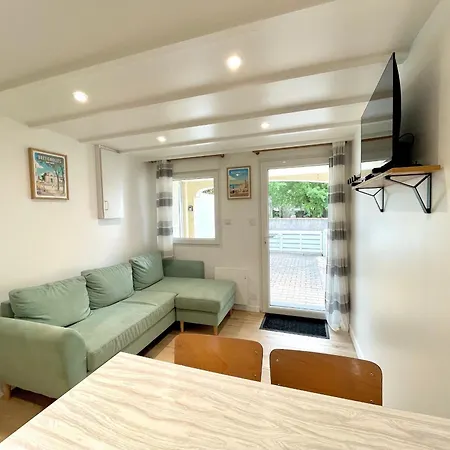 Дом отдыха Maison Renovee 2 Chambres, 700m Plage, Acces Wifi - Fr-1-231-335 Бретиньоль-сюр-Мер